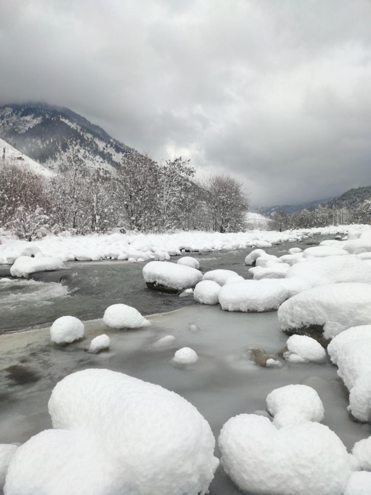 Dream River Resort Pahalgam Exterior photo